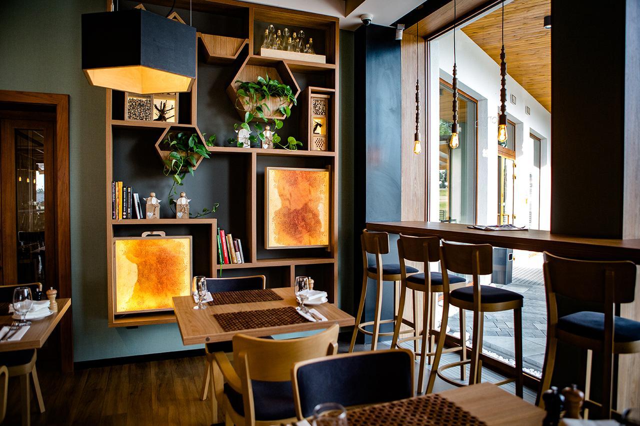 Bulwary Biznes Bed & Breakfast เมียเลส ภายนอก รูปภาพ