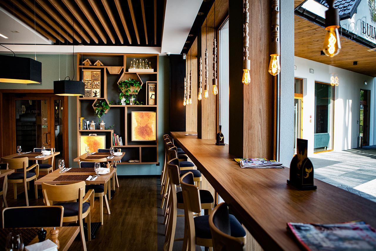 Bulwary Biznes Bed & Breakfast เมียเลส ภายนอก รูปภาพ